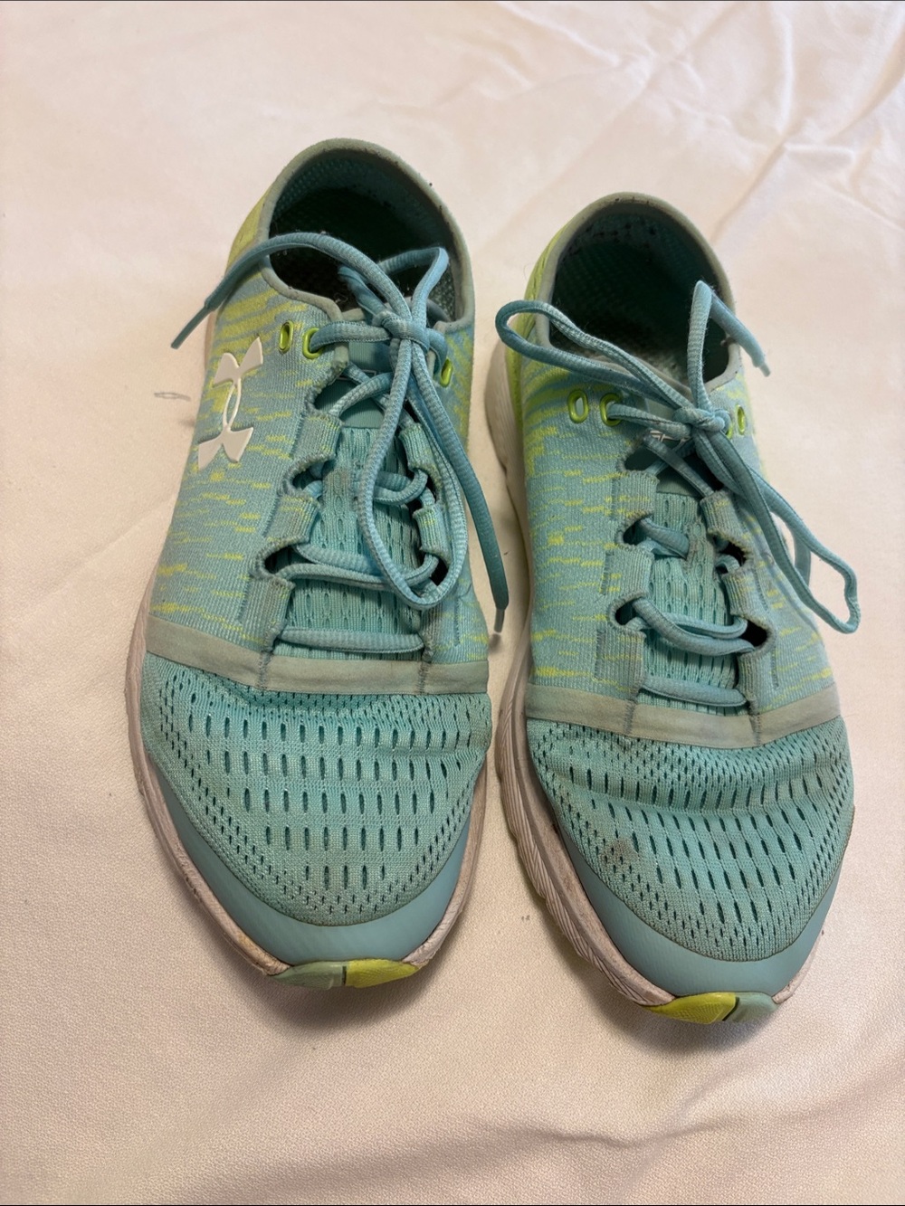 Under Armour Women's Aqua and Yellow Athletic Training Sneakers 10.5
